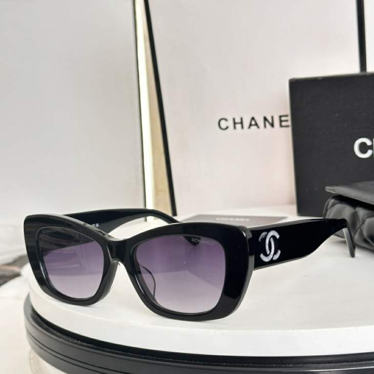 Picture of Chanel Sunglasses _SKUfw76720548fw